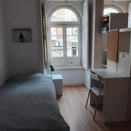 Charming In The Center Of Apartment Lisbon